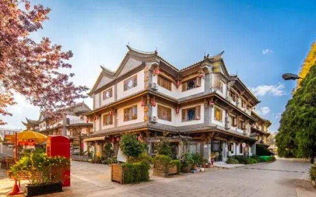 木木夕丨Garden民族风设计中式庭院花园亲子度假酒店（民族村滇池海埂公园店）