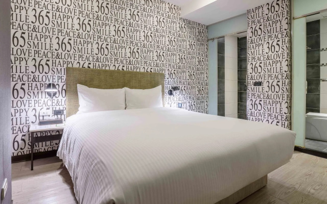 CHECK inn Taichung Ziyou