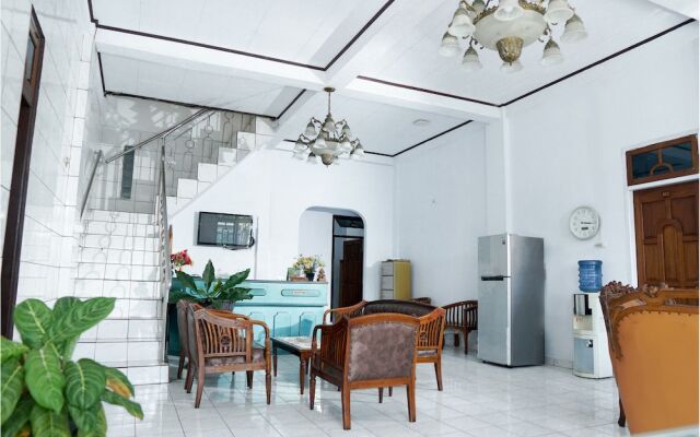 OYO 2585 Sherren Guest House