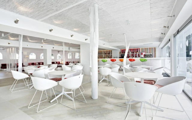 Grupotel Ibiza Beach Resort - Adults Only