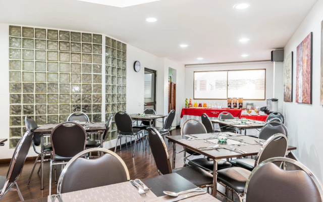 Travelers Suites Edificio Fontana Plaza