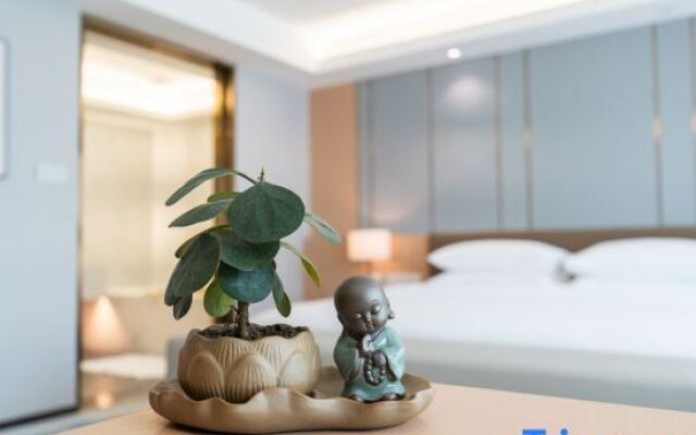 Sunlight  Hotel (Nan Shan）