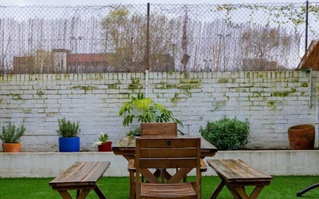 Scandi-style 2BD Maisonette W/garden Brick Lane!