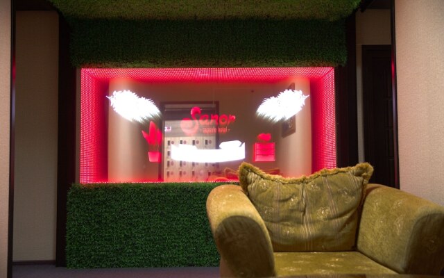 Sanor Capsule Hotel - Hostel