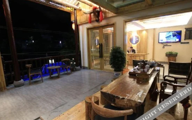 Yanyuting River View Inn
