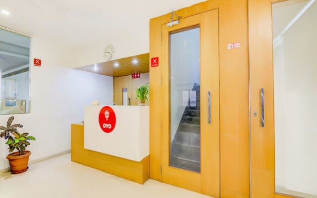 FabHotel Leela Grand Inn