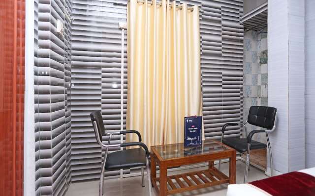 OYO 9562 Hotel Upasana Palace