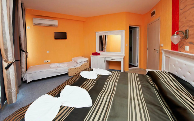 Hotel Paros