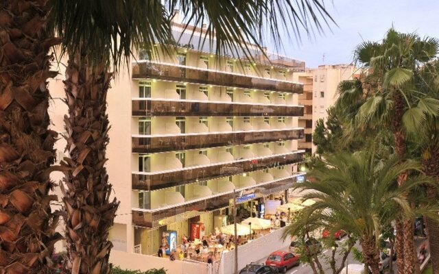 Ponient Aparthotel Marinada