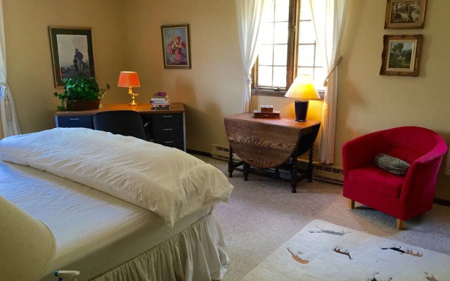 Charming Colorado Bed and Breakfast
