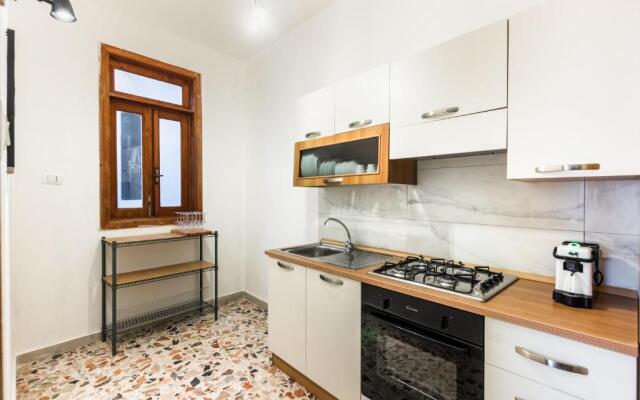 Trigona 4 Apartment