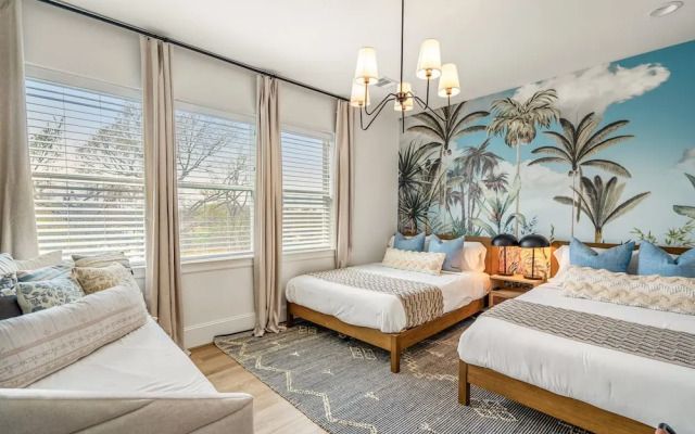 The Green Haus Luxxe Cabana Rooftop Retreat