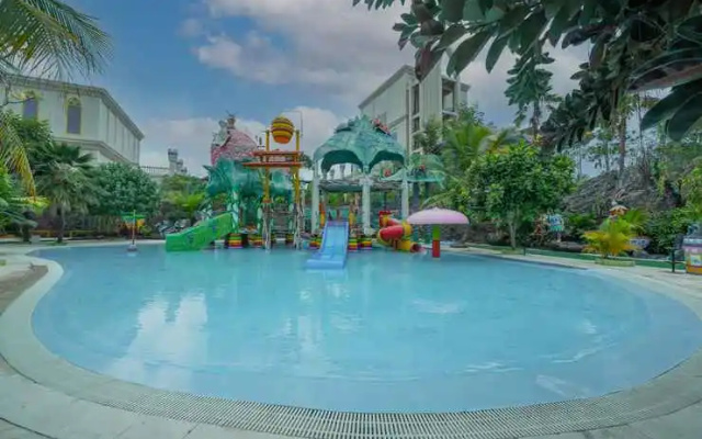 Jamboo Kingdom Hotel & Resort