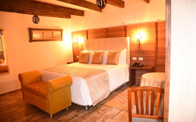 Hotel Cacique Real