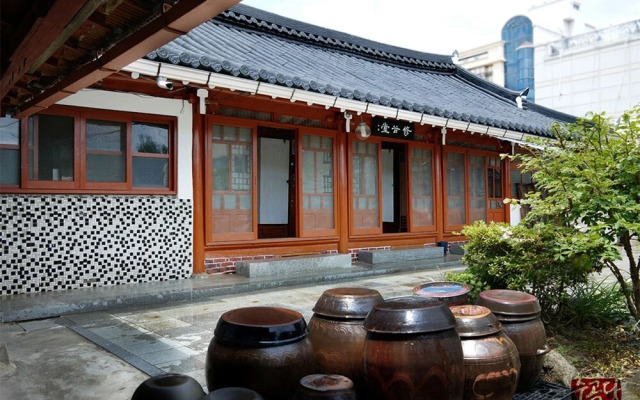 Namwon Sugokdang Hanok Stay