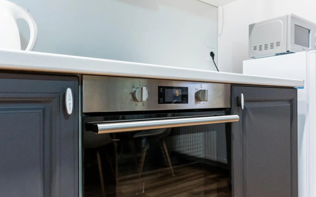 LetoApart on Tamanskaya street 121 building 14