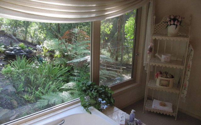 Myers Creek Cascades Luxury Cottages