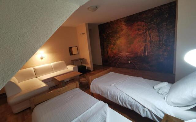 Hotel Gacka