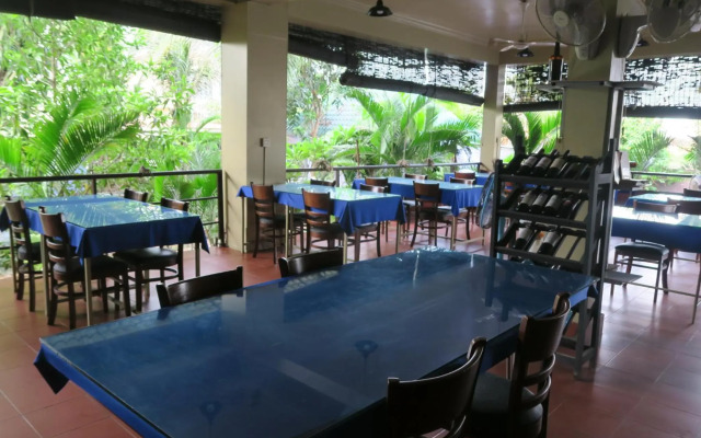 River Dolphin Hotel