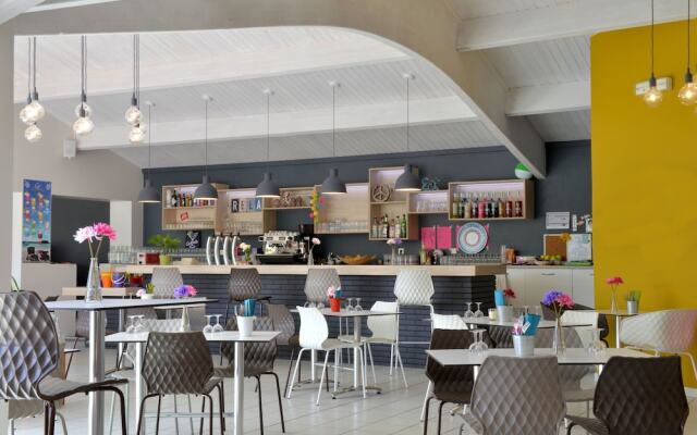 Camping Les Places Dorees