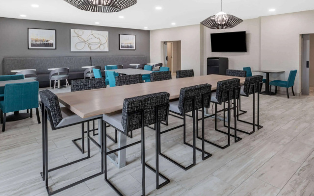 Hawthorn Extended Stay by Wyndham Ardmore