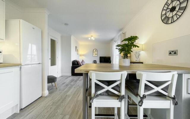 Pier View Apartment