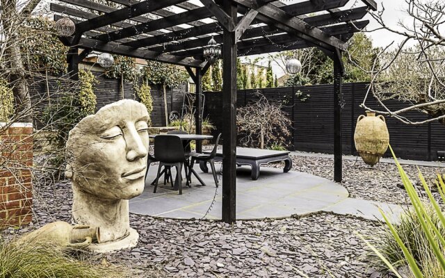 Stunning 5 Bed House in Willesden Green!