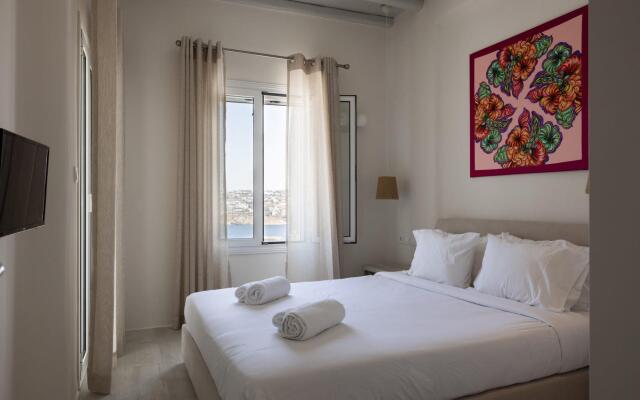 Luxury House with Private Jacuzzi 2A