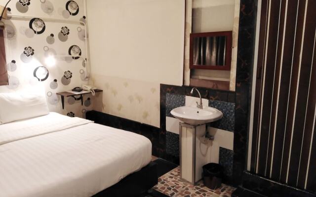 14 Plus 1 Hotel