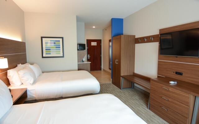 Holiday Inn Express & Suites New Boston by IHG