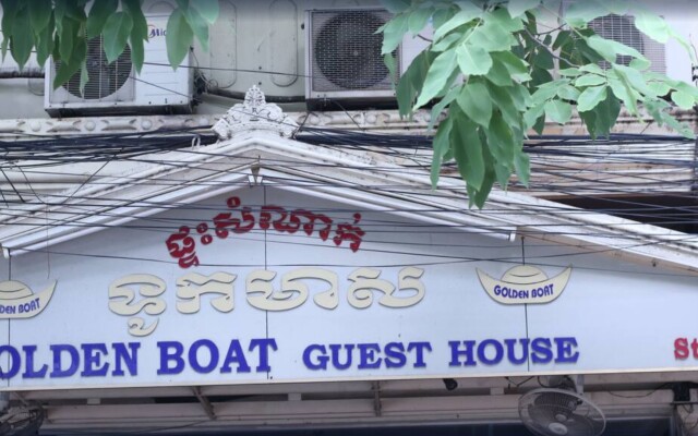 Golden Boat Guesthouse