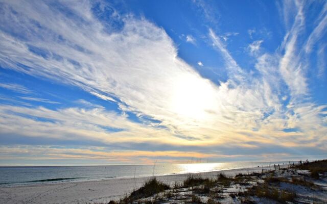 Sun Chase 301 by RedAwning