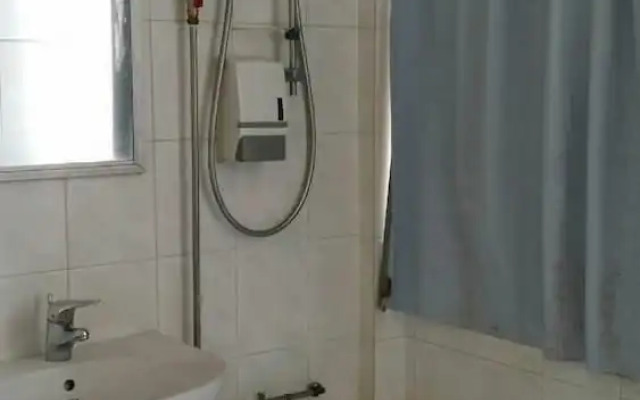 Dragon & Phoenix Hotel