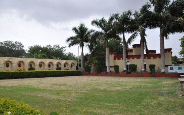 Leo Resorts