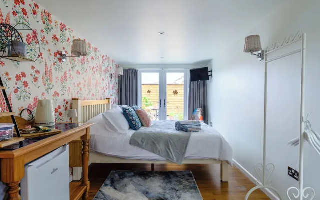 Flower Garden Studio in Sheringham- Cycle Friendly