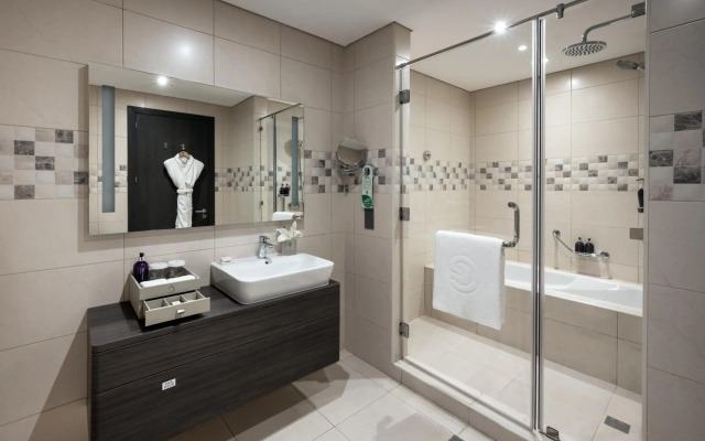Centara West Bay Hotel & Residences Doha