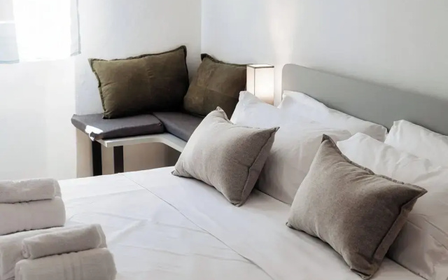 Casa Batèl Suites & Apartments