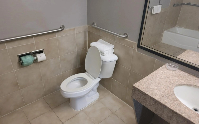 Studio 6 Suites Hinesville, GA