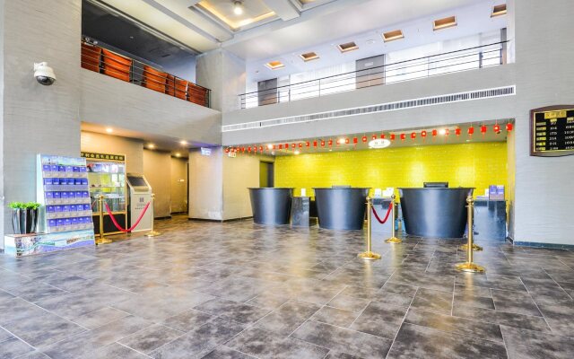 Henry Business Hotel