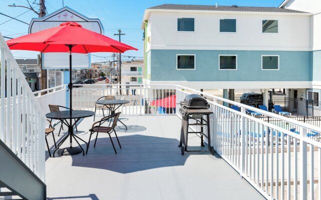 Tropicana Motel