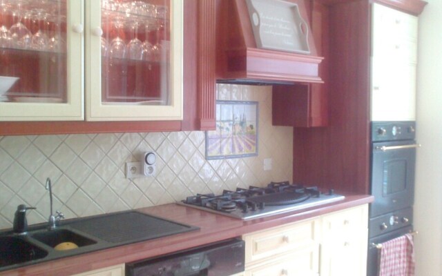 House With 5 Bedrooms in Toulouse, With Enclosed Garden
