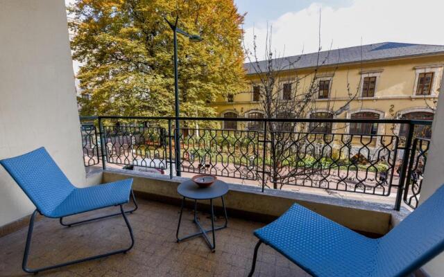 Appartement 2 chambres au coeur d'Annecy avec terrasse