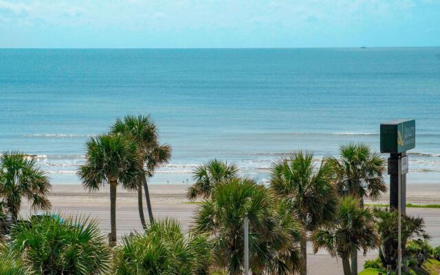 Quality Inn & Suites Galveston - Beachfront