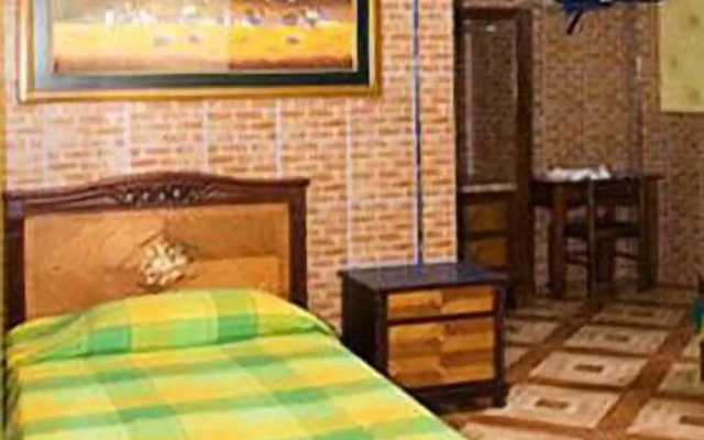 Guayaquil Hostel Suites Madrid