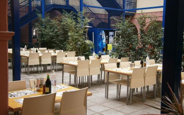 Albergue Inturjoven Huelva - Hostel