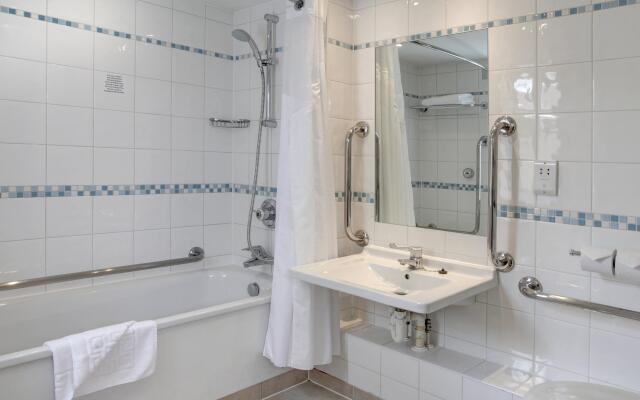 Holiday Inn Basingstoke by IHG