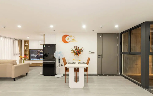 Myrcella Apartment