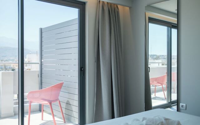 Sky-High Central Penthouse - 02