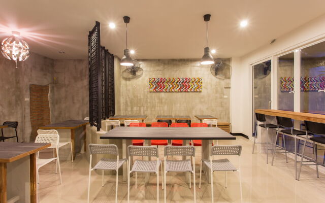 Krabi Inn And Omm Hotel