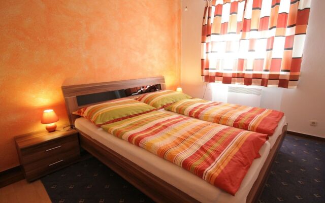 Sunlit Apartment Near Ski Area In Leogang